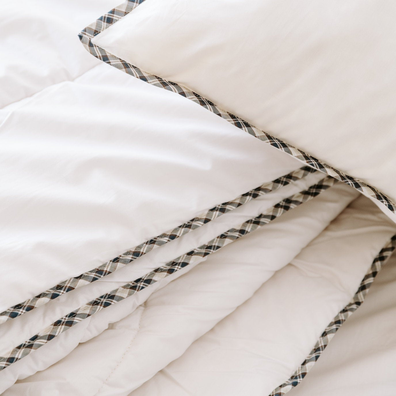 MOLÈNE - Couette légère en laine française 200g/m2